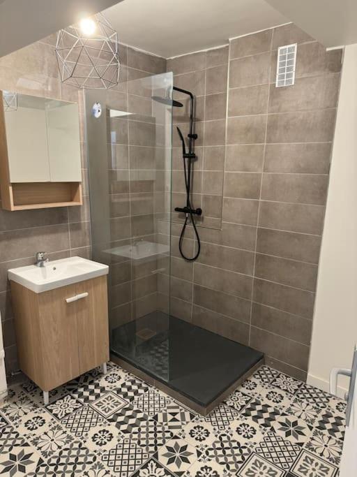 T2 A Alfort - Meuble Neuf Apartment *